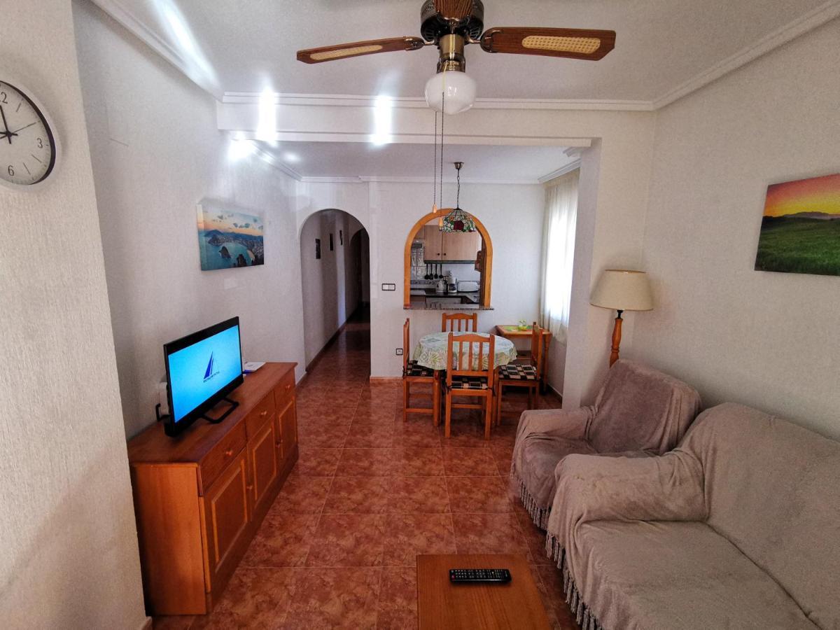 Rent An Apartment In Torrevieja Extérieur photo